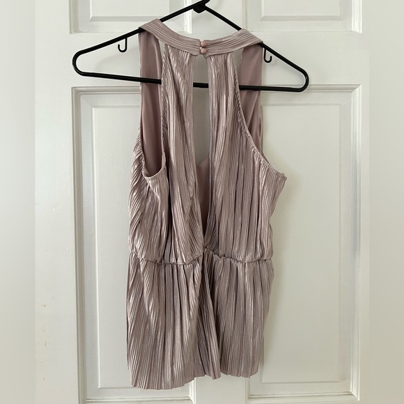 Daytrip Pleated Tank - Picture 2 of 3